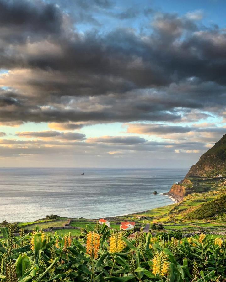 Вилла Vivenda Joaquim Lajes das Flores Экстерьер фото